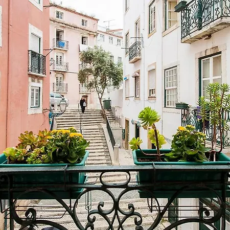 Alfama Summer Balcony Cozy In Historic Heart Lägenhet *