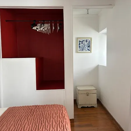 Alfama Summer Balcony Cozy In Historic Heart Apartment Lissabon
